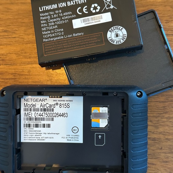 Netgear Mobile WiFi Hotspot - Picture 5 of 8